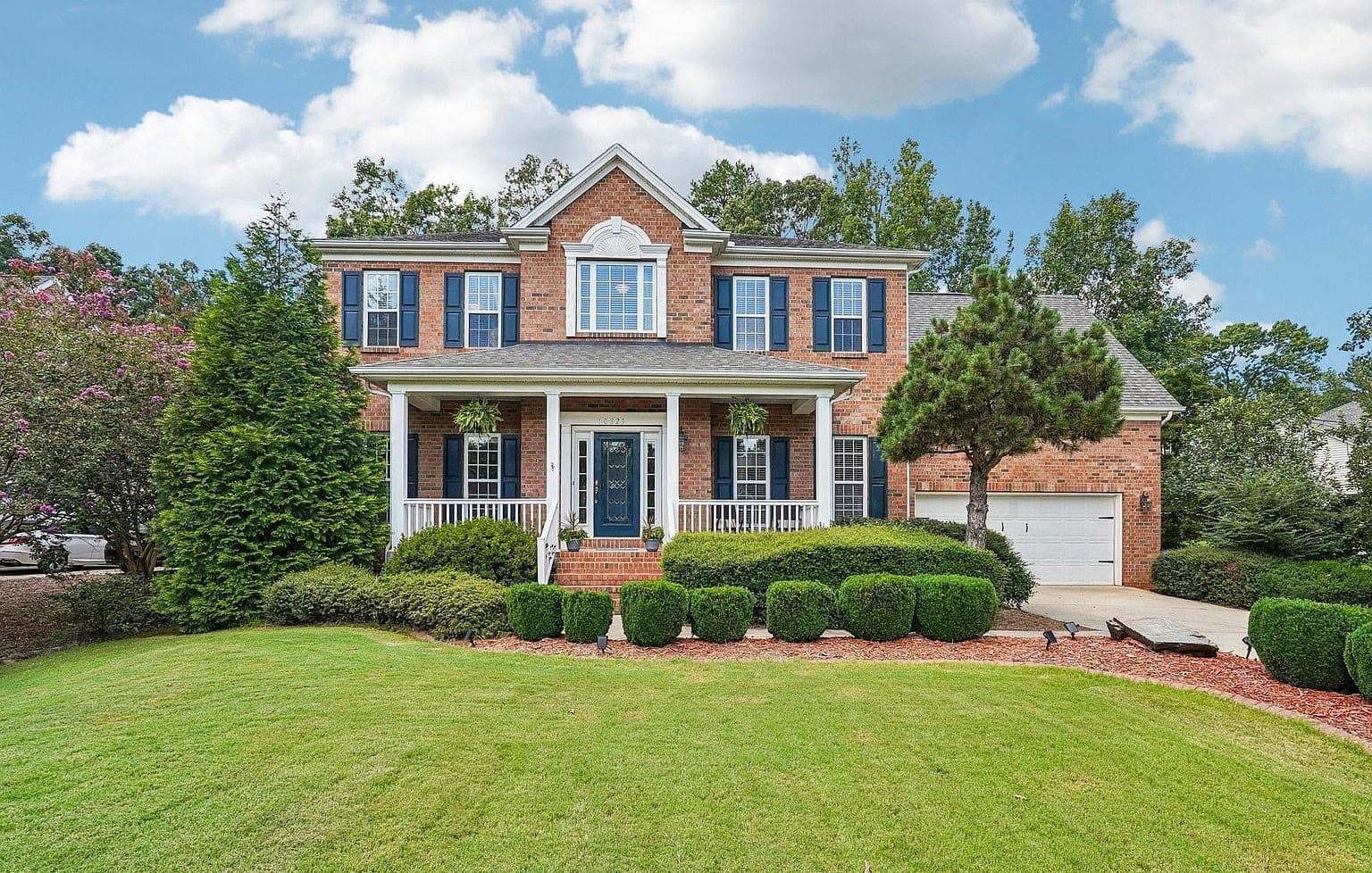 10823 Persimmon Creek Drive photo 2